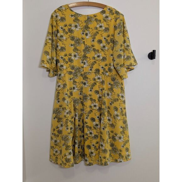 Torrid Summer Floral Midi Dress Sze 20 Yellow Black White Flowy Boho Cottagecore - Picture 3 of 9